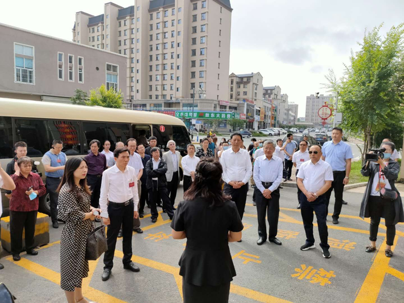 07敦化公司接待國家級領(lǐng)導參觀考察_副本.jpg